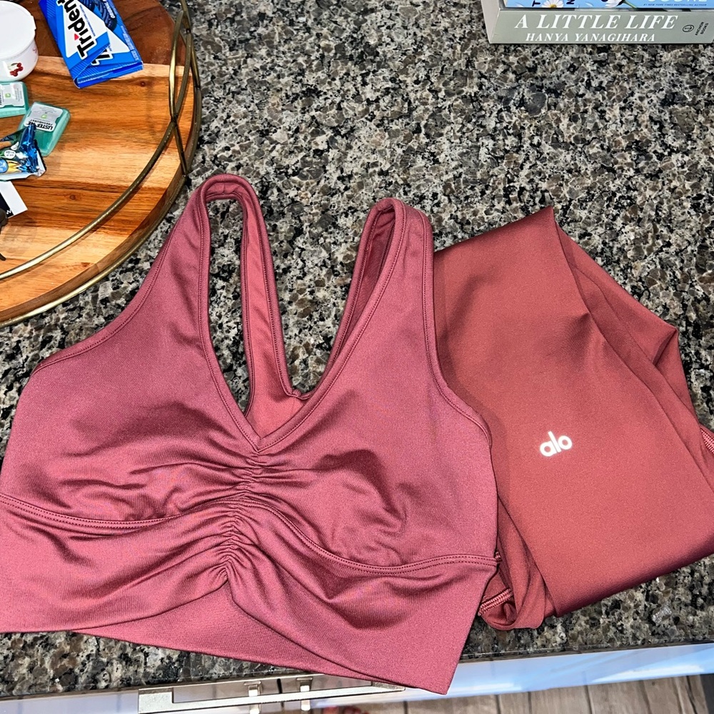 Alo Yoga Set 🆕